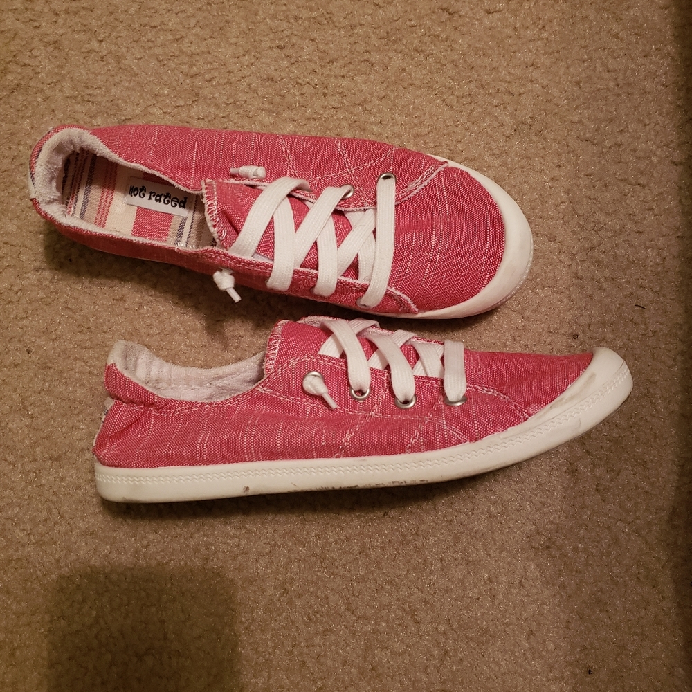 Canvas shoes